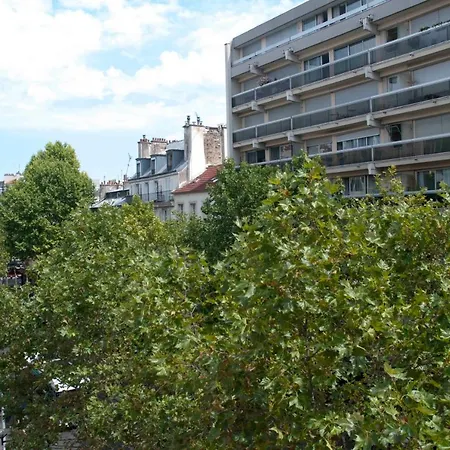 Lovely Apt Near Batignolles Park 巴黎